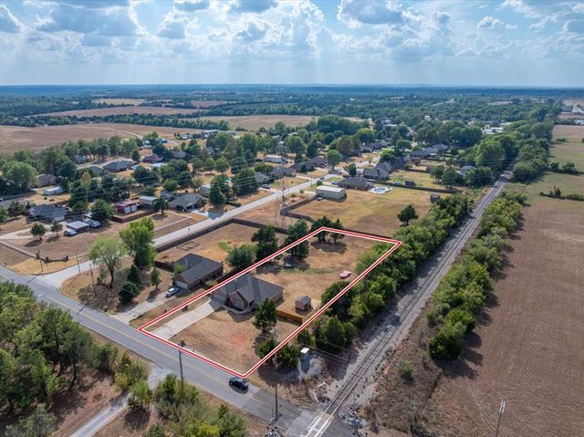 1301 S Morgan Road, Mustang, OK 73064