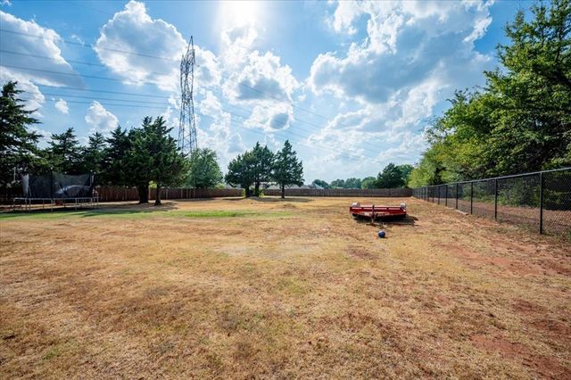 1301 S Morgan Road, Mustang, OK 73064