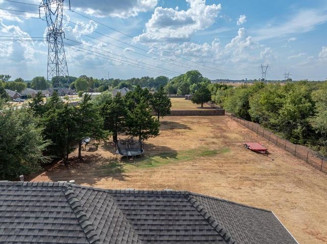 1301 S Morgan Road, Mustang, OK 73064