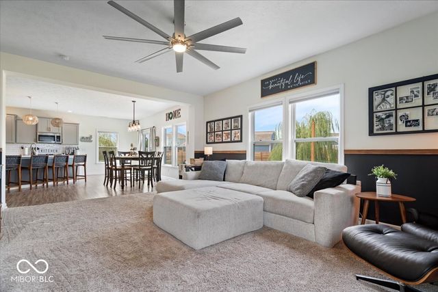 904 Belgium Boulevard, Bargersville, IN 46106