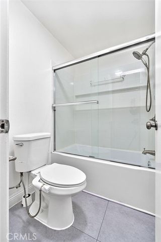 244 S La Fayette Park 301, Los Angeles, CA 90057