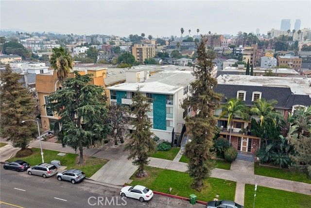 244 S La Fayette Park 301, Los Angeles, CA 90057