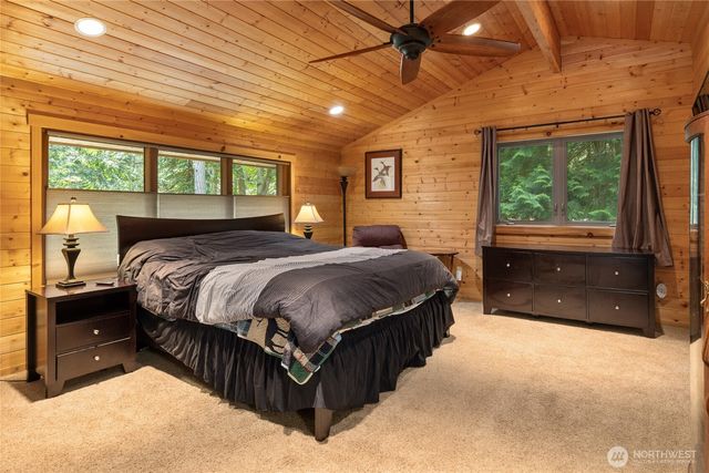 205 Makah Street, Center Island, WA 98221