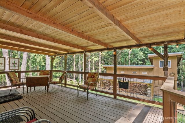 205 Makah Street, Center Island, WA 98221
