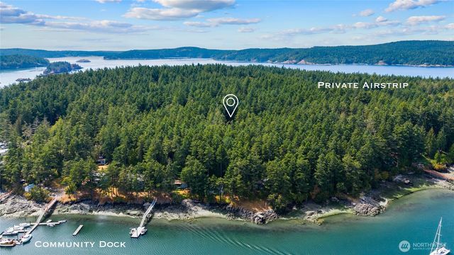 205 Makah Street, Center Island, WA 98221