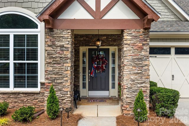8621 Sequoia Grove Lane, Charlotte, NC 28214