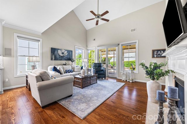 8621 Sequoia Grove Lane, Charlotte, NC 28214