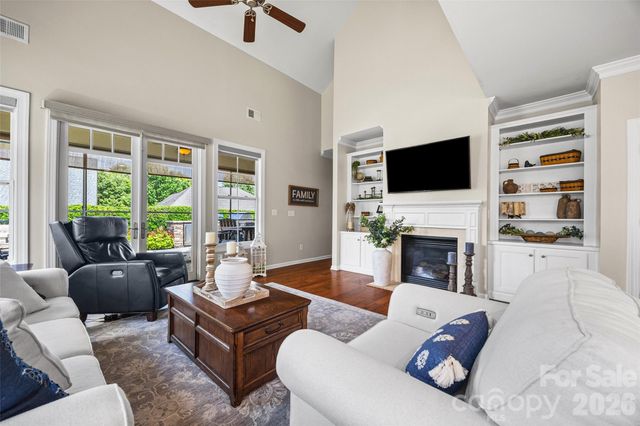 8621 Sequoia Grove Lane, Charlotte, NC 28214