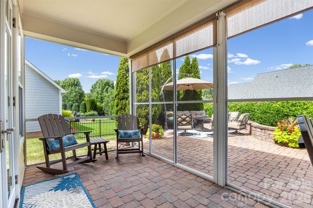 8621 Sequoia Grove Lane, Charlotte, NC 28214