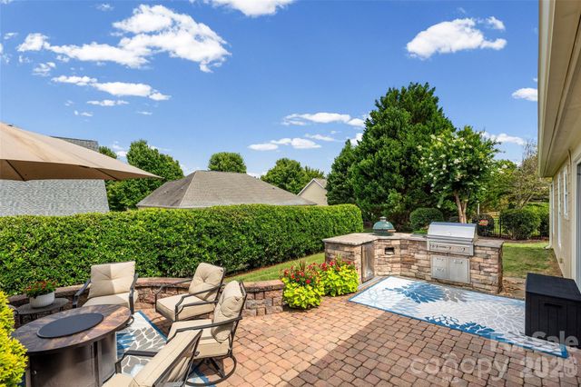 8621 Sequoia Grove Lane, Charlotte, NC 28214