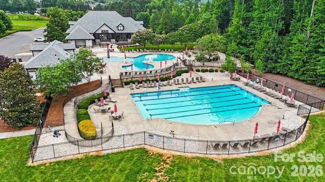 8621 Sequoia Grove Lane, Charlotte, NC 28214