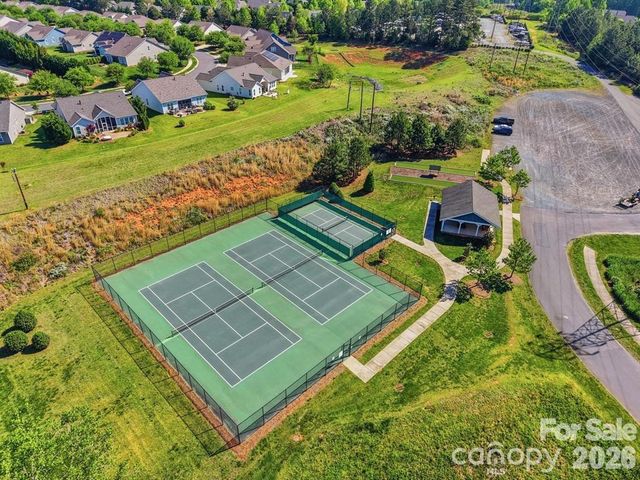 8621 Sequoia Grove Lane, Charlotte, NC 28214