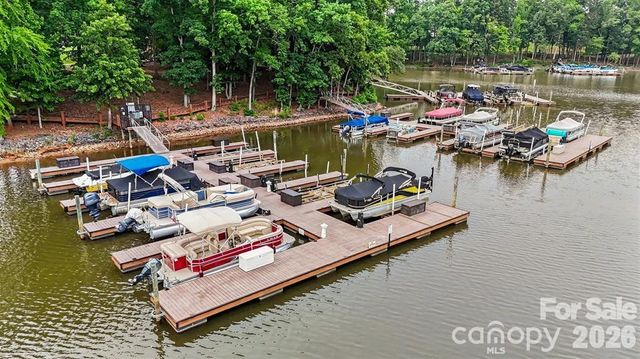 8621 Sequoia Grove Lane, Charlotte, NC 28214