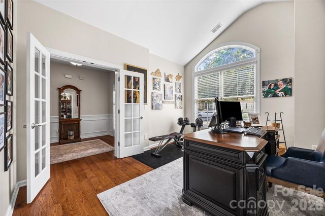8621 Sequoia Grove Lane, Charlotte, NC 28214
