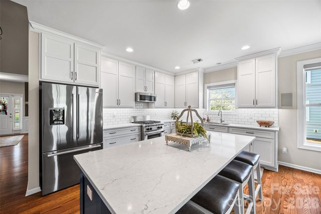 8621 Sequoia Grove Lane, Charlotte, NC 28214