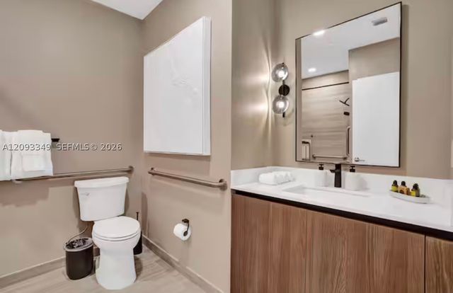 580 72nd St 1905, Miami Beach, FL 33141