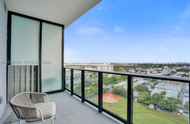 580 72nd St 1905, Miami Beach, FL 33141