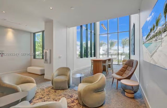 580 72nd St 1905, Miami Beach, FL 33141
