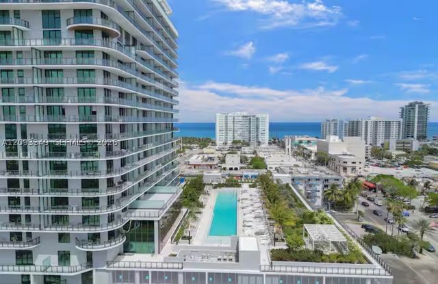 580 72nd St 1905, Miami Beach, FL 33141