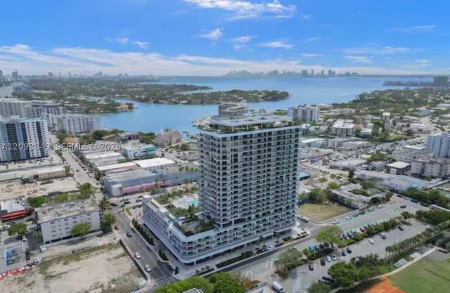 580 72nd St 1905, Miami Beach, FL 33141