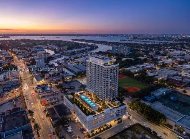 580 72nd St 1905, Miami Beach, FL 33141