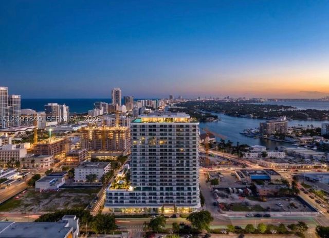 580 72nd St 1905, Miami Beach, FL 33141
