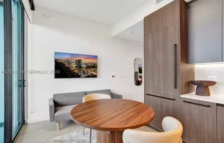 580 72nd St 1905, Miami Beach, FL 33141