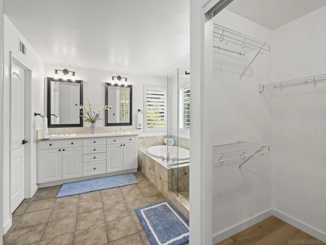 1423 Sapphire, Carlsbad, CA 92011