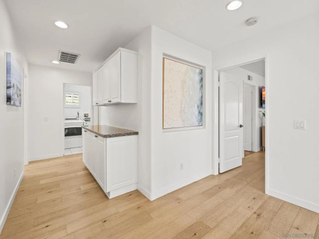 1423 Sapphire, Carlsbad, CA 92011