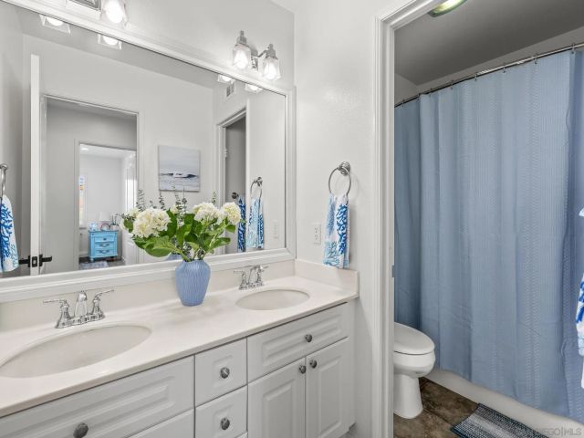 1423 Sapphire, Carlsbad, CA 92011