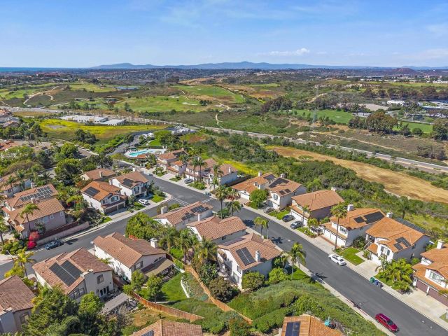 1423 Sapphire, Carlsbad, CA 92011