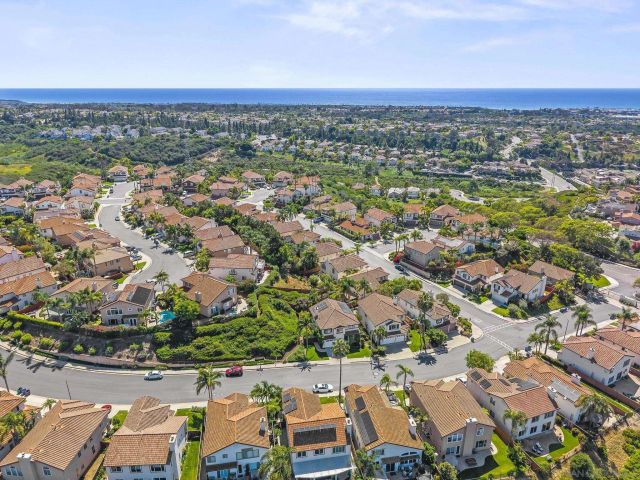 1423 Sapphire, Carlsbad, CA 92011