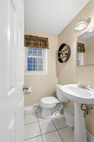 7641 Windsor Drive North, Clay, NY 13212