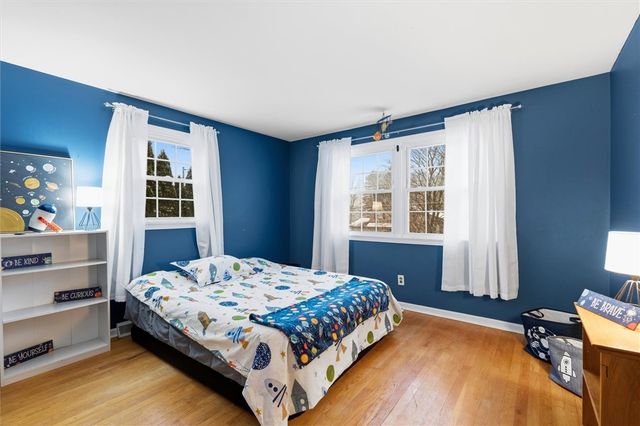 7641 Windsor Drive North, Clay, NY 13212