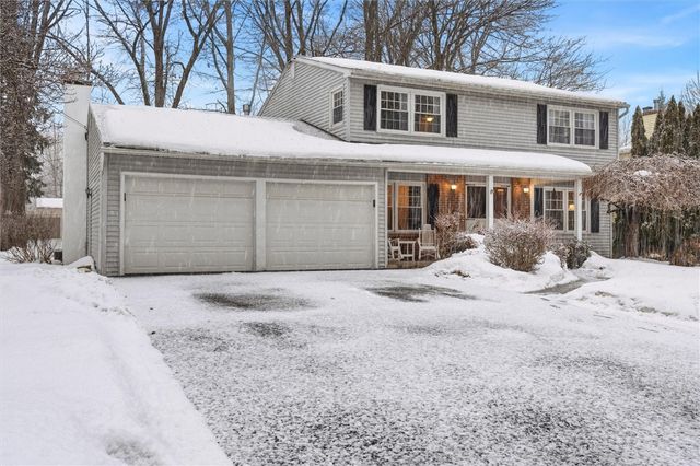 7641 Windsor Drive North, Clay, NY 13212