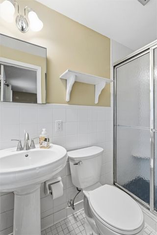 7641 Windsor Drive North, Clay, NY 13212