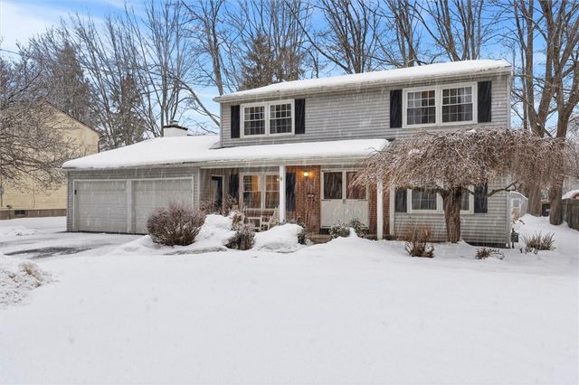 7641 Windsor Drive North, Clay, NY 13212