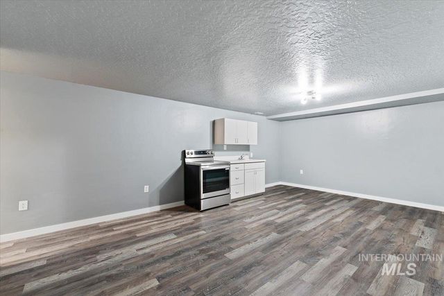 10375 W Roan Meadows Drive, Boise, ID 83709