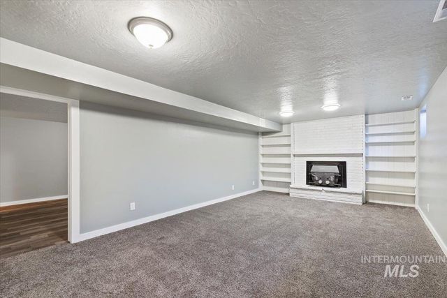 10375 W Roan Meadows Drive, Boise, ID 83709