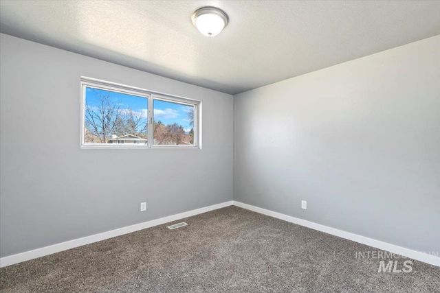 10375 W Roan Meadows Drive, Boise, ID 83709