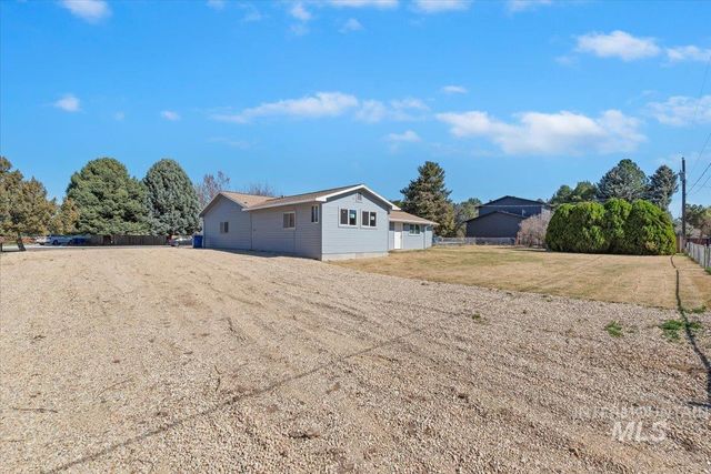 10375 W Roan Meadows Drive, Boise, ID 83709