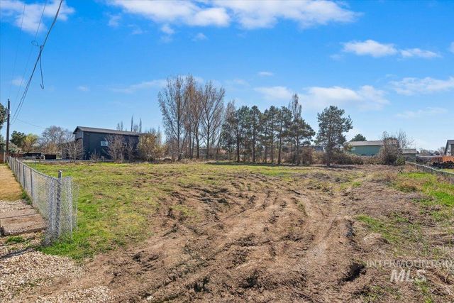 10375 W Roan Meadows Drive, Boise, ID 83709
