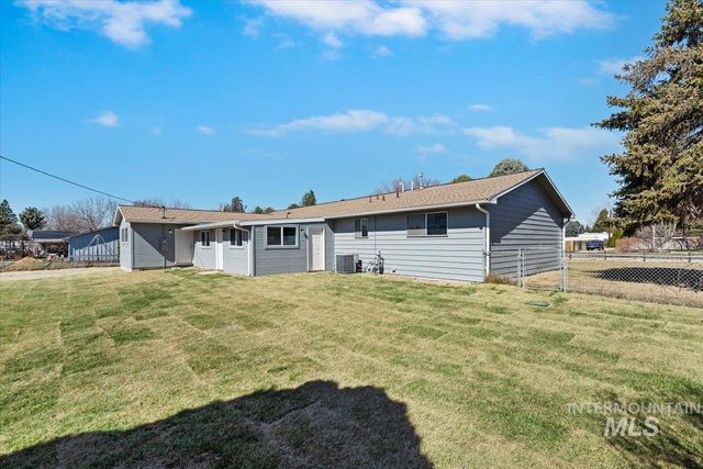 10375 W Roan Meadows Drive, Boise, ID 83709