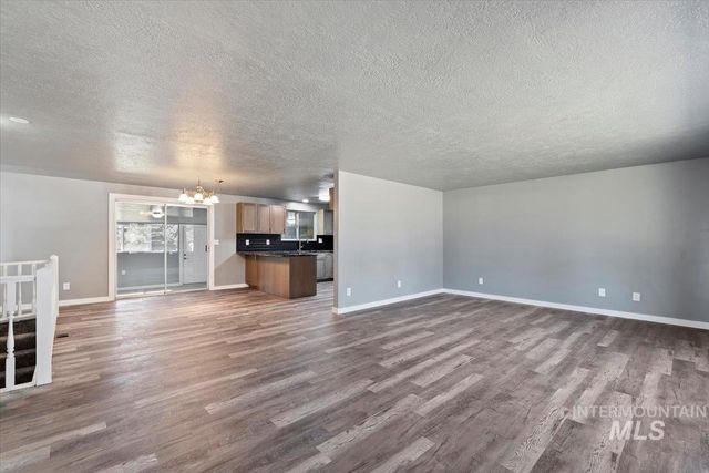 10375 W Roan Meadows Drive, Boise, ID 83709