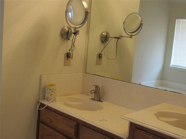 2520 Dandelion Lane, Rowlett, TX 75089