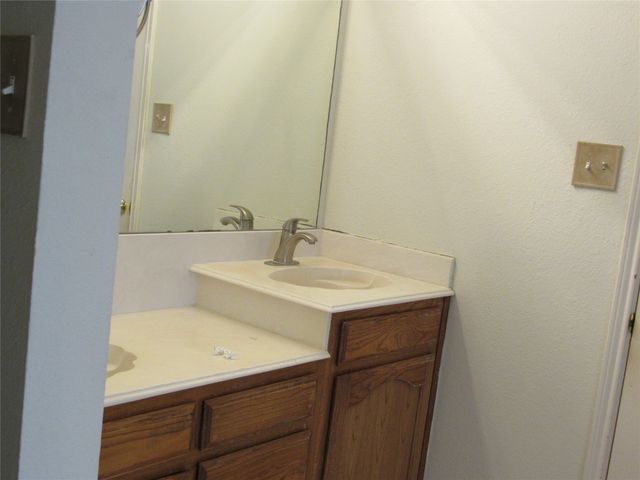 2520 Dandelion Lane, Rowlett, TX 75089