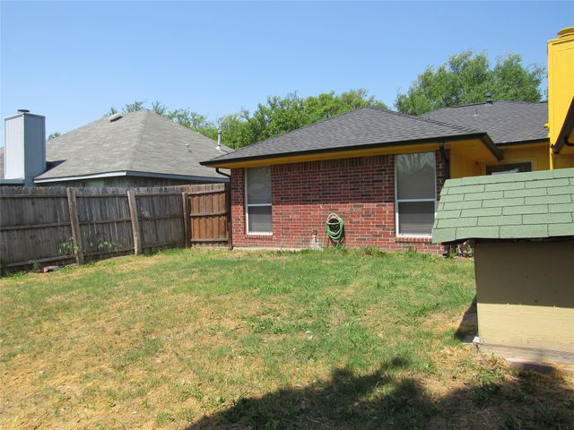 2520 Dandelion Lane, Rowlett, TX 75089