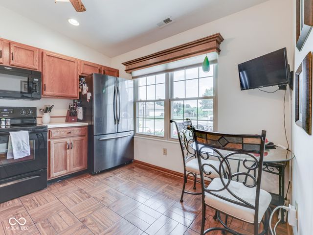1999 Flamingo Way, Franklin, IN 46131