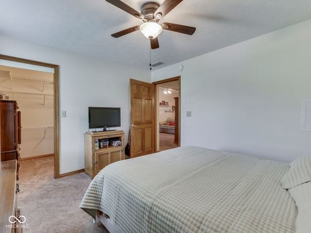 1999 Flamingo Way, Franklin, IN 46131
