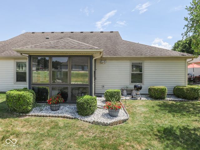 1999 Flamingo Way, Franklin, IN 46131